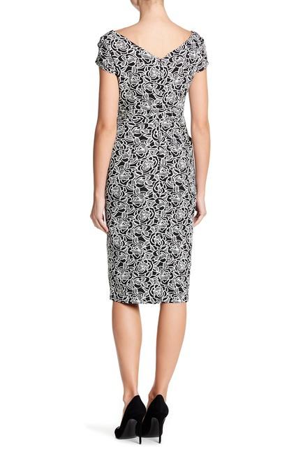 Adrianna Papell - AP1D101704 Floral Asymmetric Cocktail Dress In Black and White