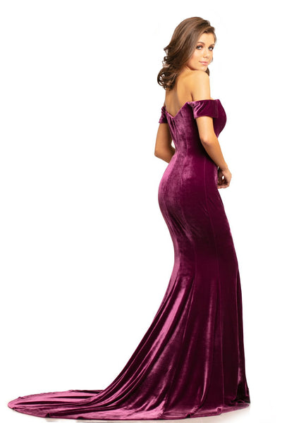 Johnathan Kayne - 9227 Off-Shoulder Plunging Neck Velvet Mermaid Gown In Purple