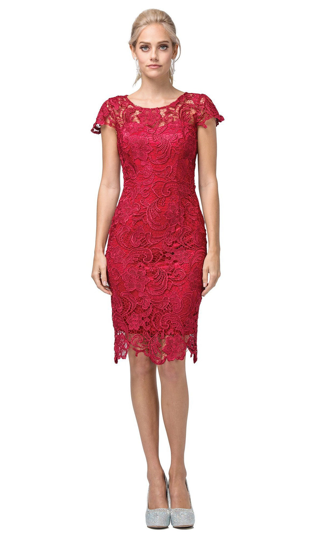 Dancing Queen - 9677 Lace Embroidered Scoop Neck Fitted Dress In Red