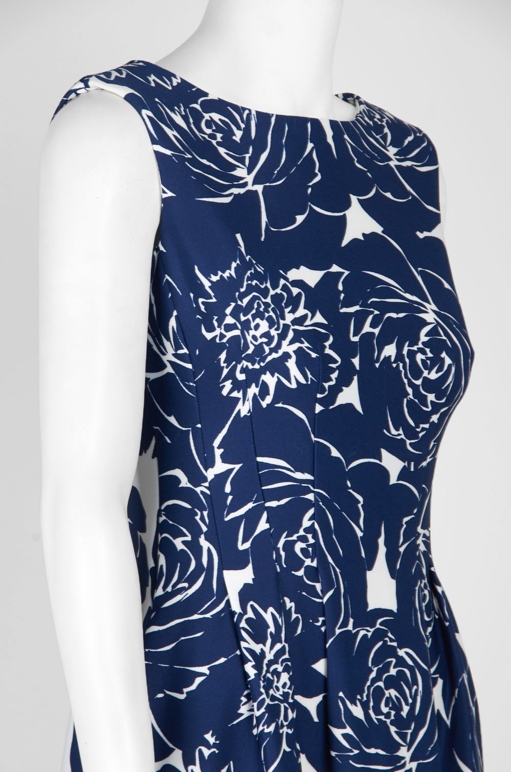 Taylor - 9792M Sleeveless Bateau Neck Floral Printed Ponte Dress In Blue and White