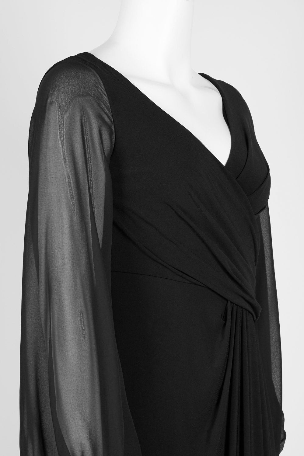 Adrianna Papell - AP1E205892 Long Sleeve V-neck Jersey Chiffon Dress In Black
