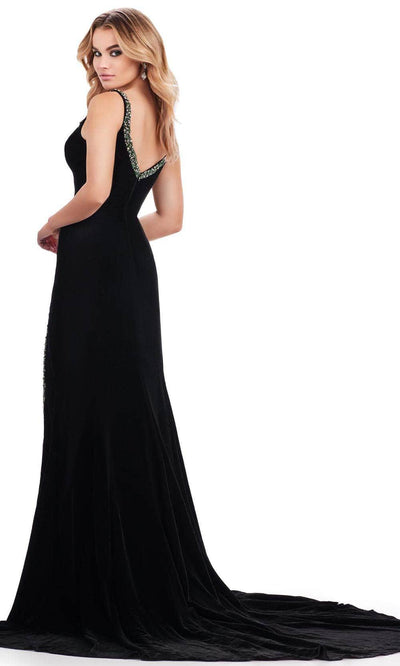 Ashley Lauren 11653 - V-Neck Sleeveless Dress Prom Dresses