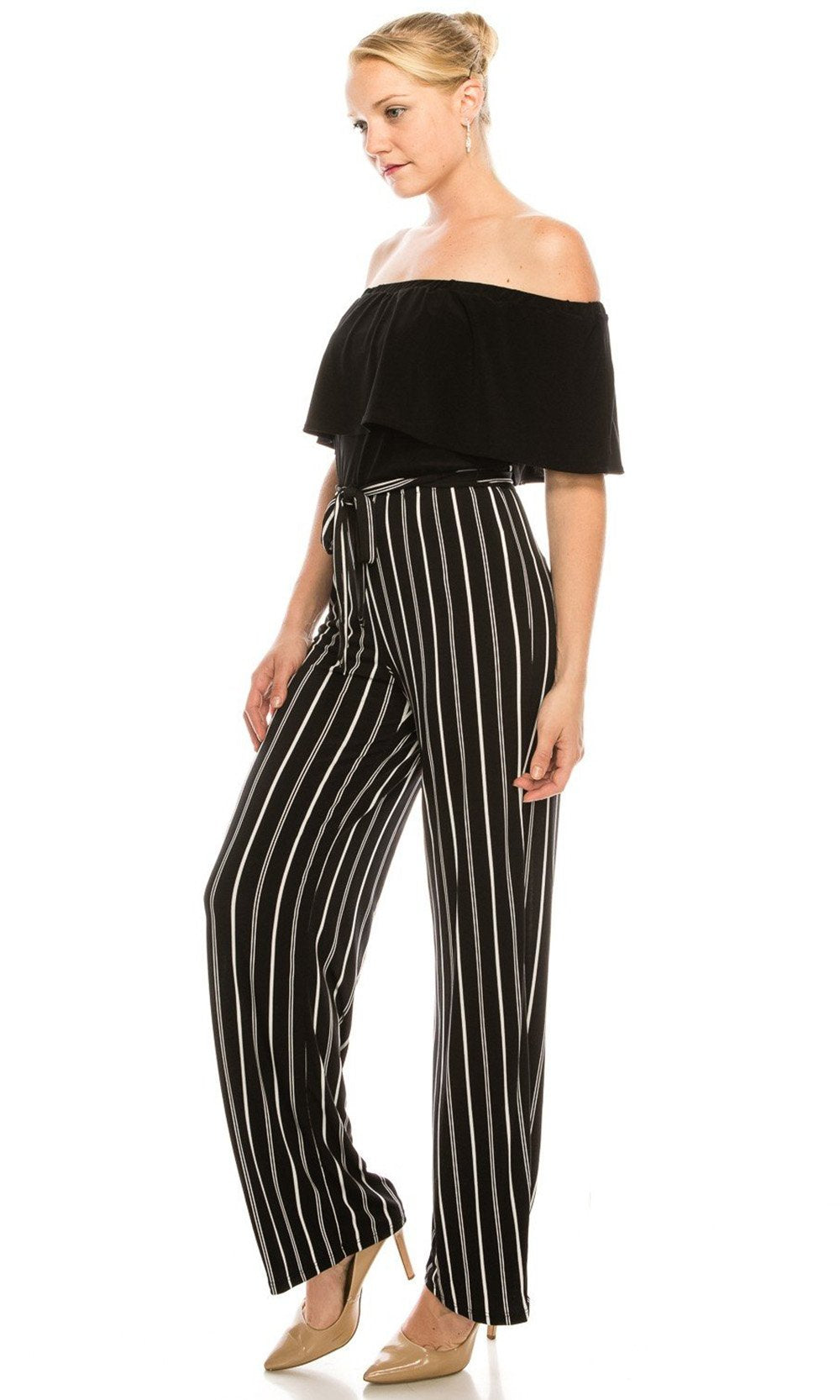 Bebe - 70134E Off-Shoulder Striped Jumpsuit In Black and White