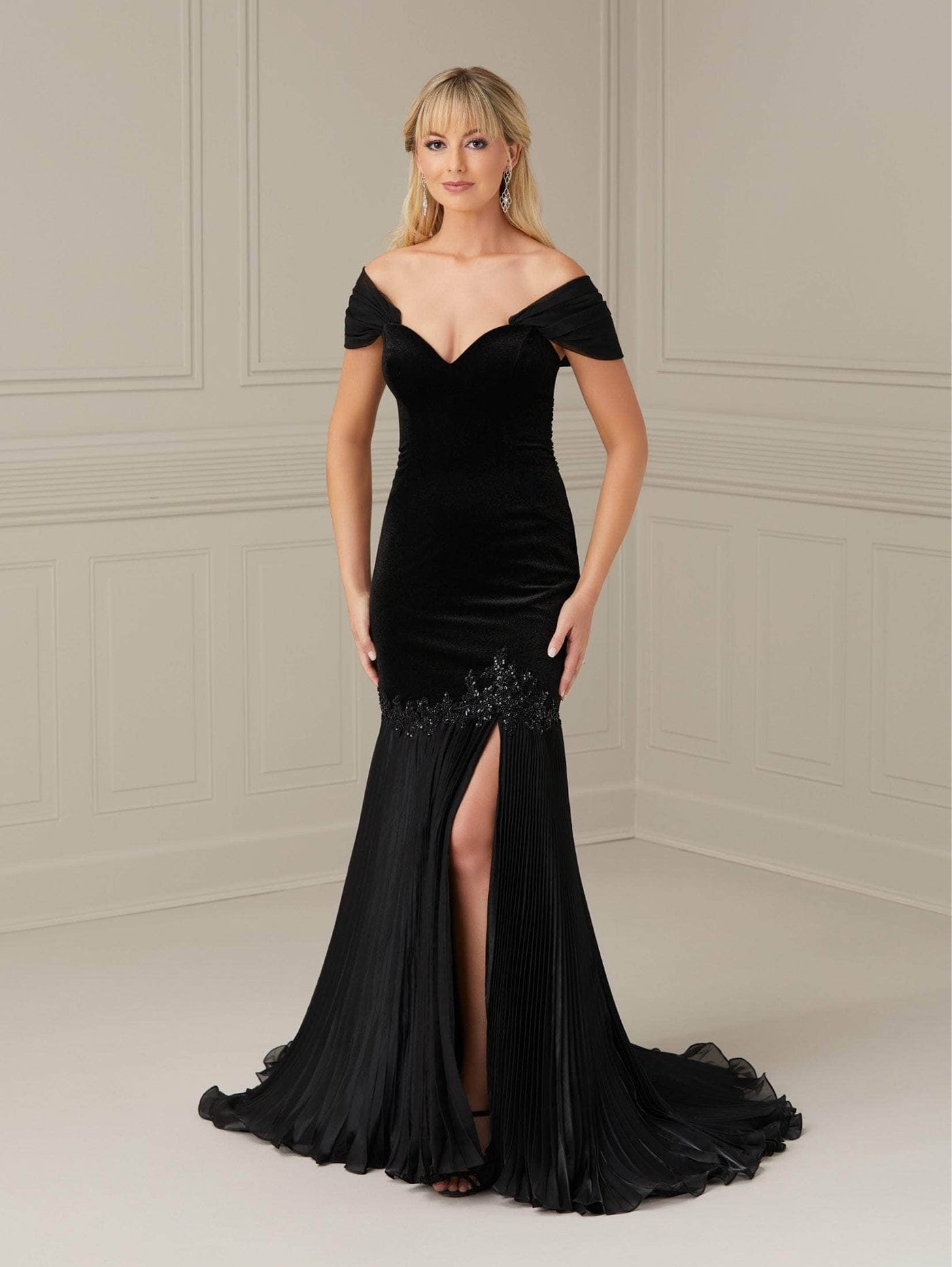 Christina Wu Elegance 17118 - Sweetheart Velvet Evening Dress Special Occasion Dress