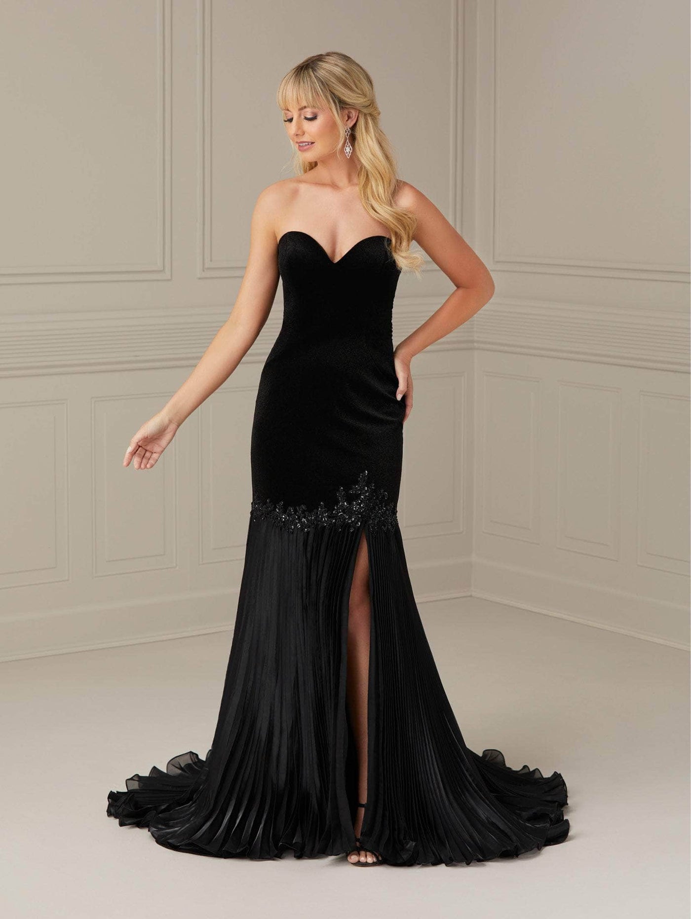 Christina Wu Elegance 17118 - Sweetheart Velvet Evening Dress Special Occasion Dress