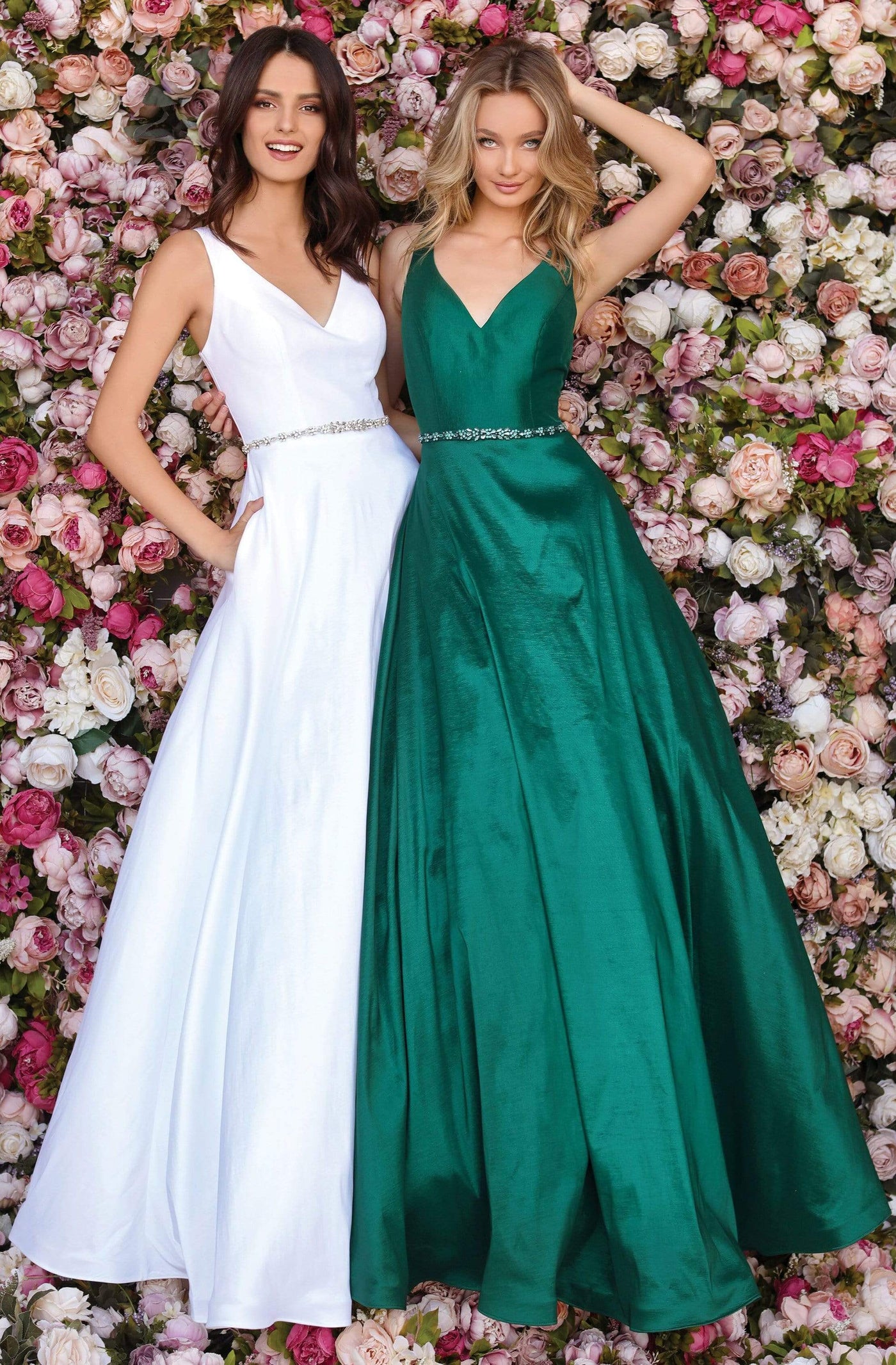 Clarisse - 8194 Sleeveless V Neck A-Line Gown with Beaded Belt Prom Dresses 0 / Forest Green