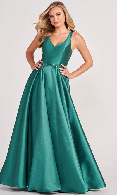 Colette By Daphne CL2034 - Laced V-Neck Evening Dress 00 / Hunter Green