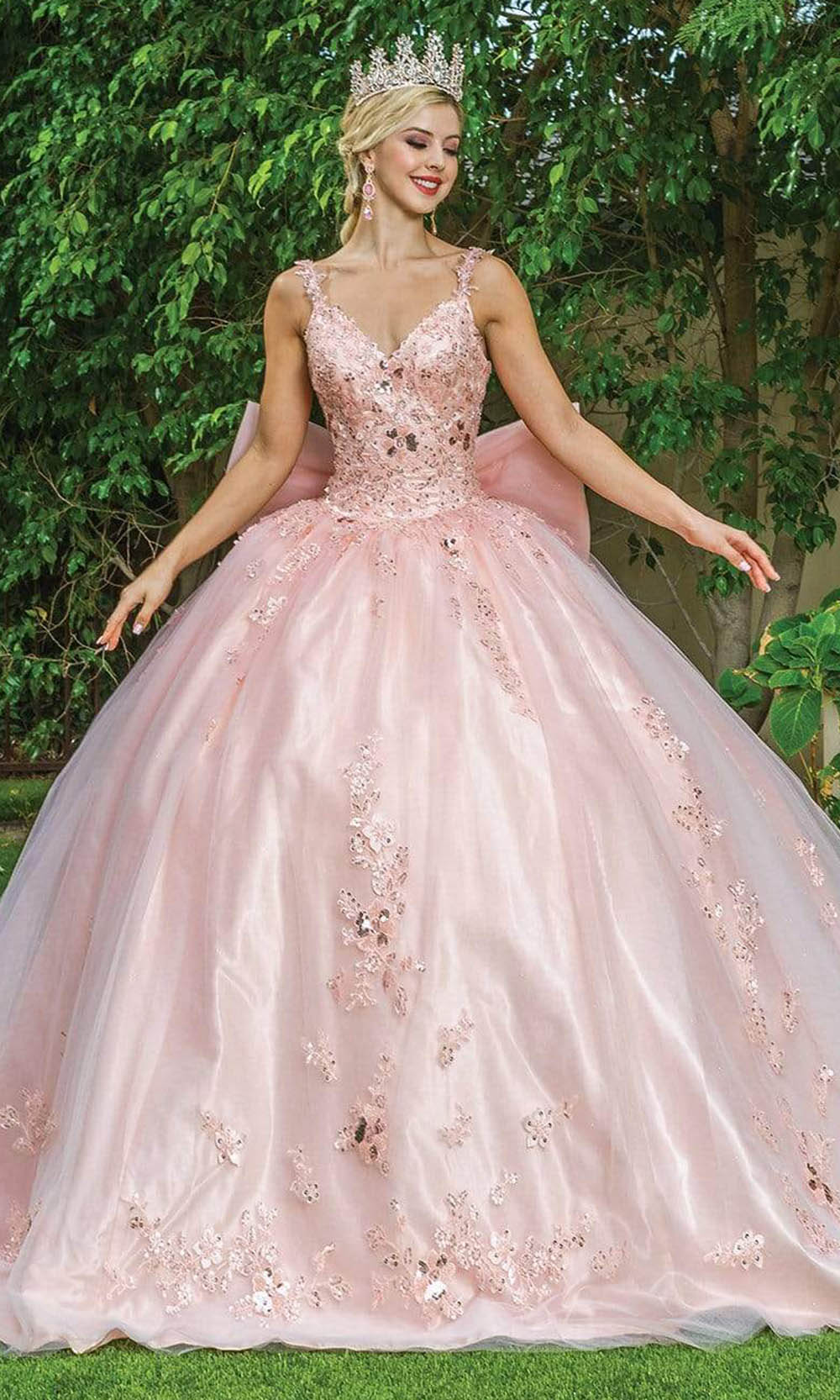 Dancing Queen - 1648 Bedazzled V Neck Gown With Bows And Train Quinceanera Dresses XS / Blush