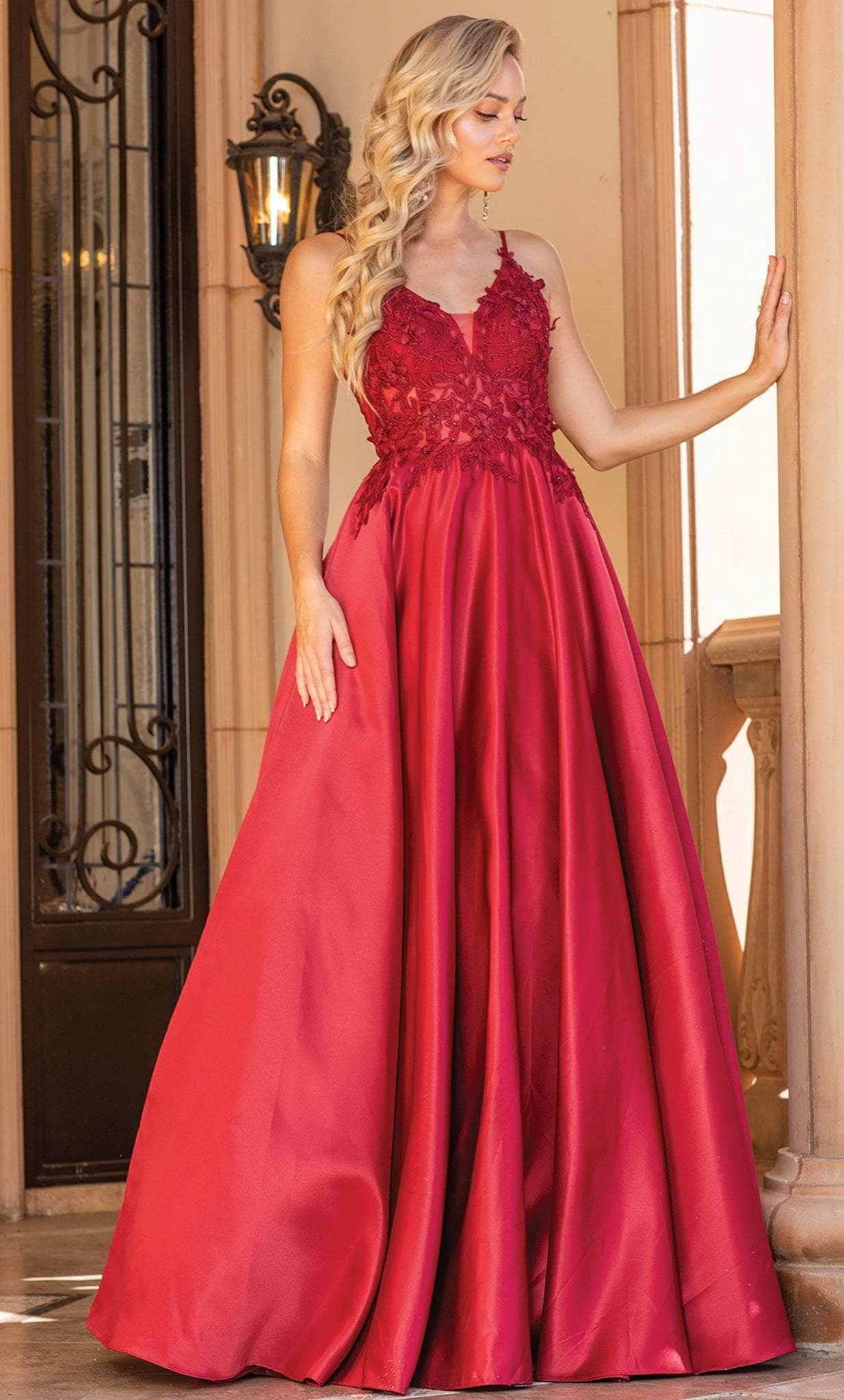 Dancing Queen 4326 - Lace Appliqued V-Neck Prom Gown Special Occasion Dress XS / Burgundy