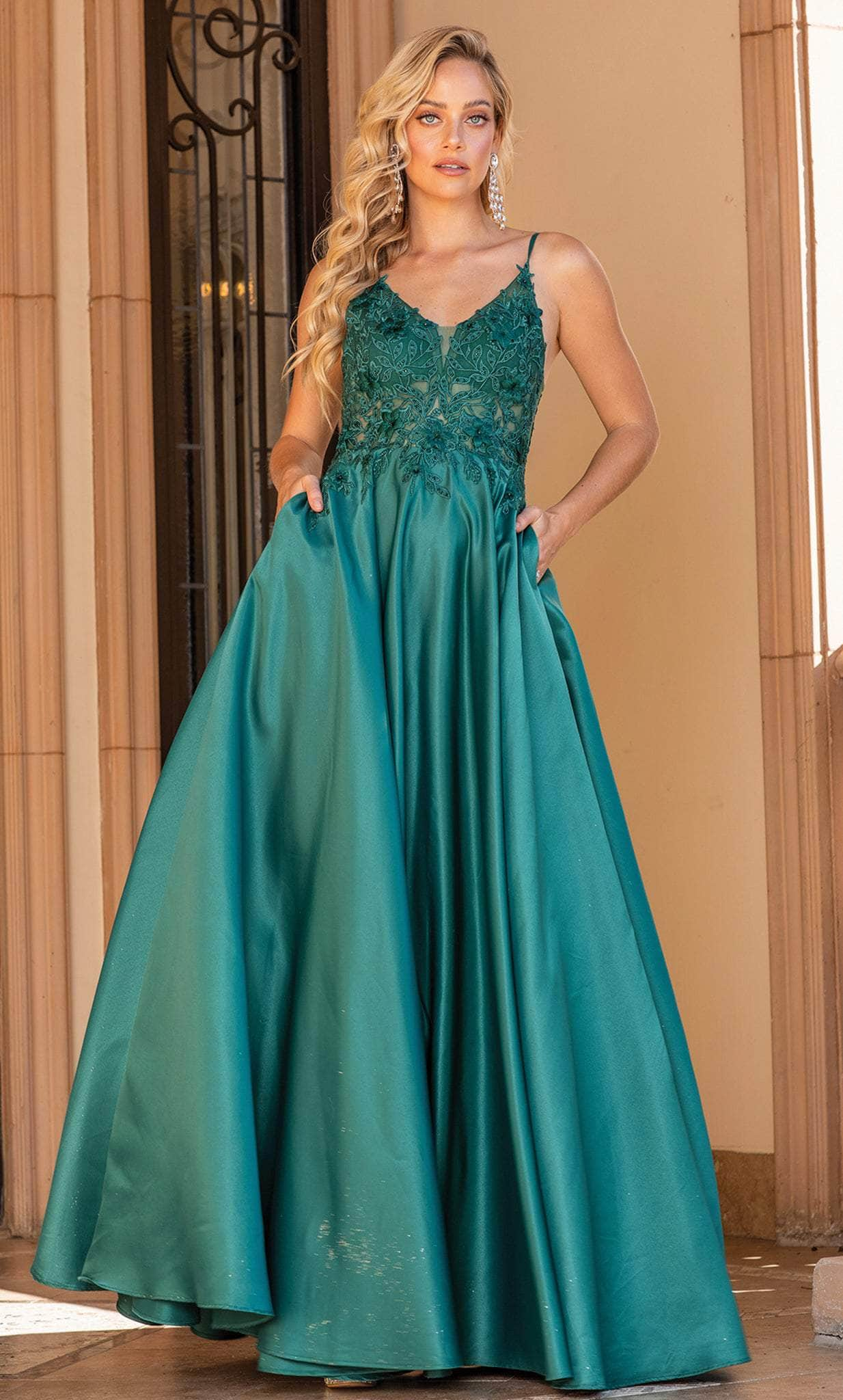 Dancing Queen 4326 - Lace Appliqued V-Neck Prom Gown Special Occasion Dress XS / Hunter Green