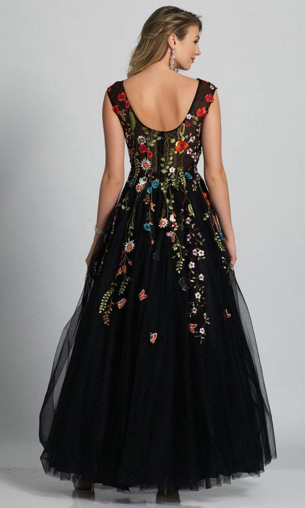 Dave & Johnny - Cap Sleeve Floral Embroidered Evening Dress A5703SC In Black