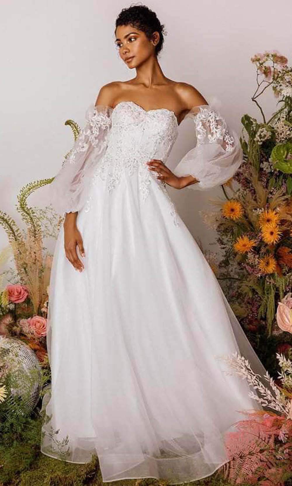Eureka Fashion - 9505 Detachable Sleeves A-line Evening Gown Eureka Fashion - 9505 Detachable Sleeves A-line Evening Gown