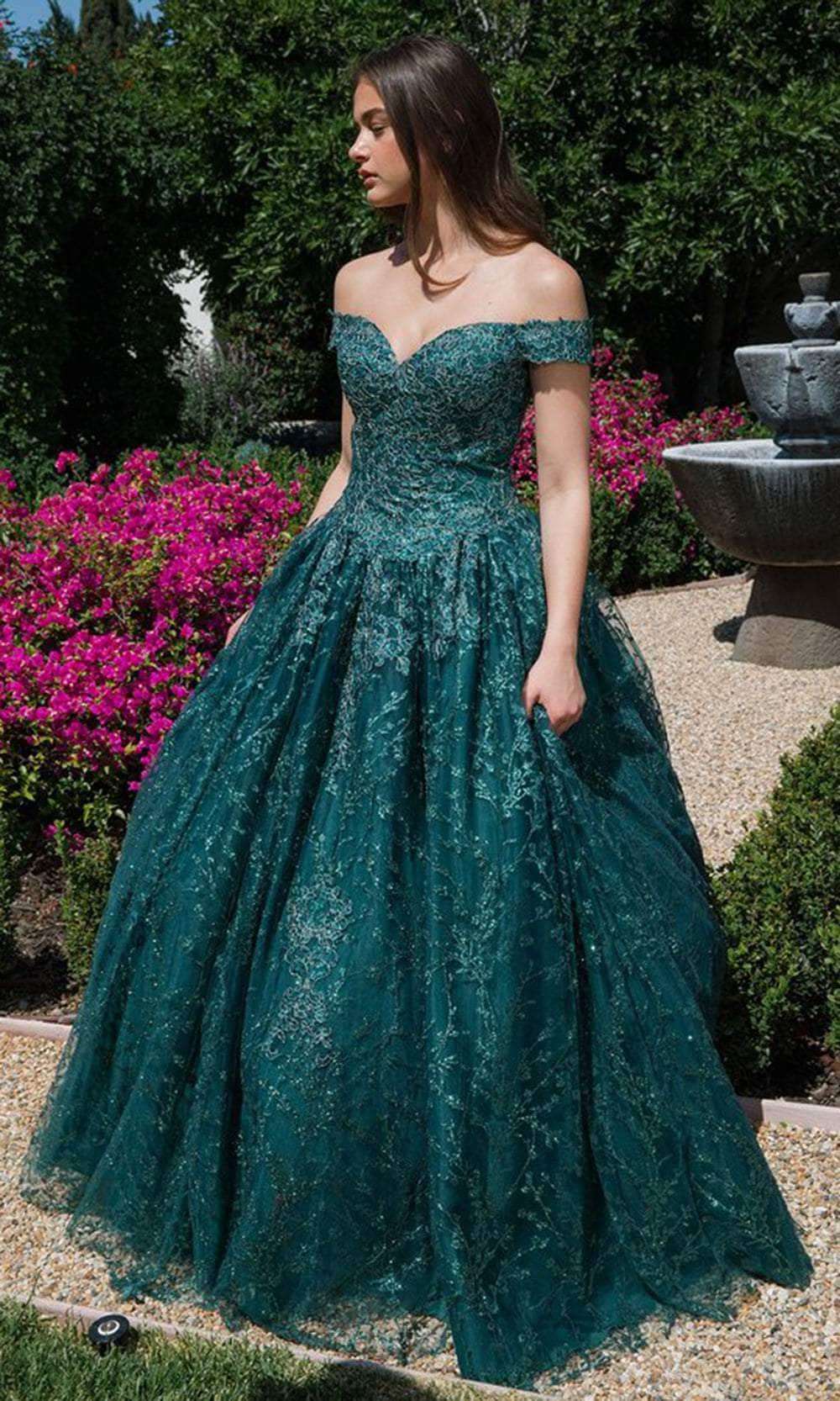 Eureka Fashion 9909 - Sweetheart Neck Off-Shoulder BallgownBall Gowns XS / Emerald Green