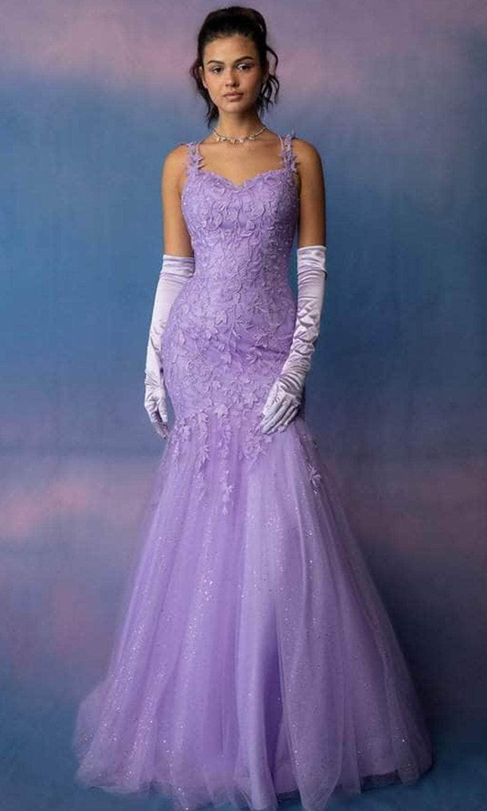 Eureka Fashion 9957A - Sleeveless Sweetheart Neck Long Gown Prom Dress XS / Lilac