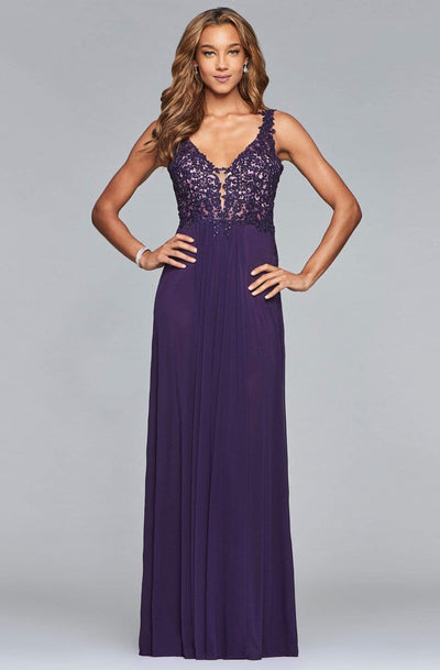 Faviana - 8000 Lace Appliqued Long Mesh V-Neck Dress Prom Dresses