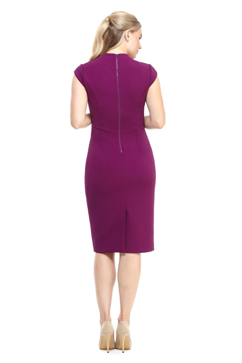 Maggy London - G4193M V-Neck Sheath Cocktail Dress In Purple