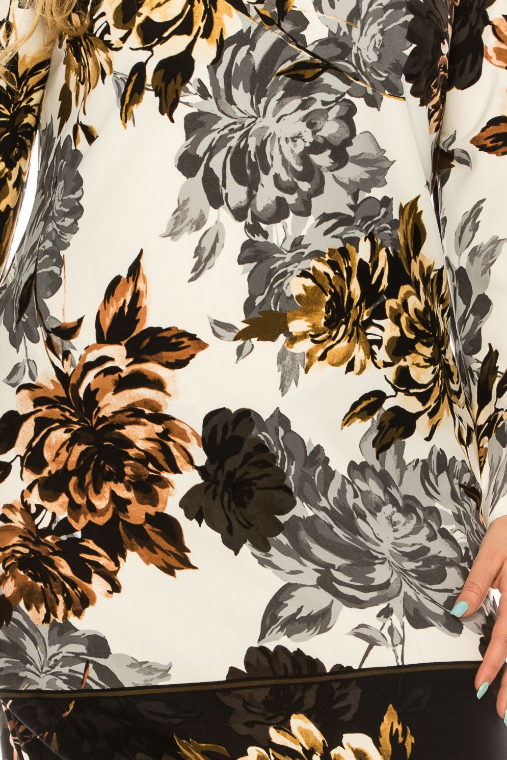 ILE Clothing - SCP1342 Sheath Floral Printed Dress In White, Black and Gold