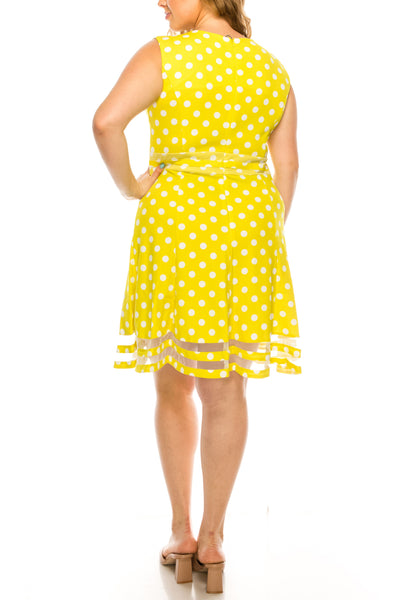 ILE Clothing - SCP5708 Bateau A-Line Knee-Length Dress In Yellow and White