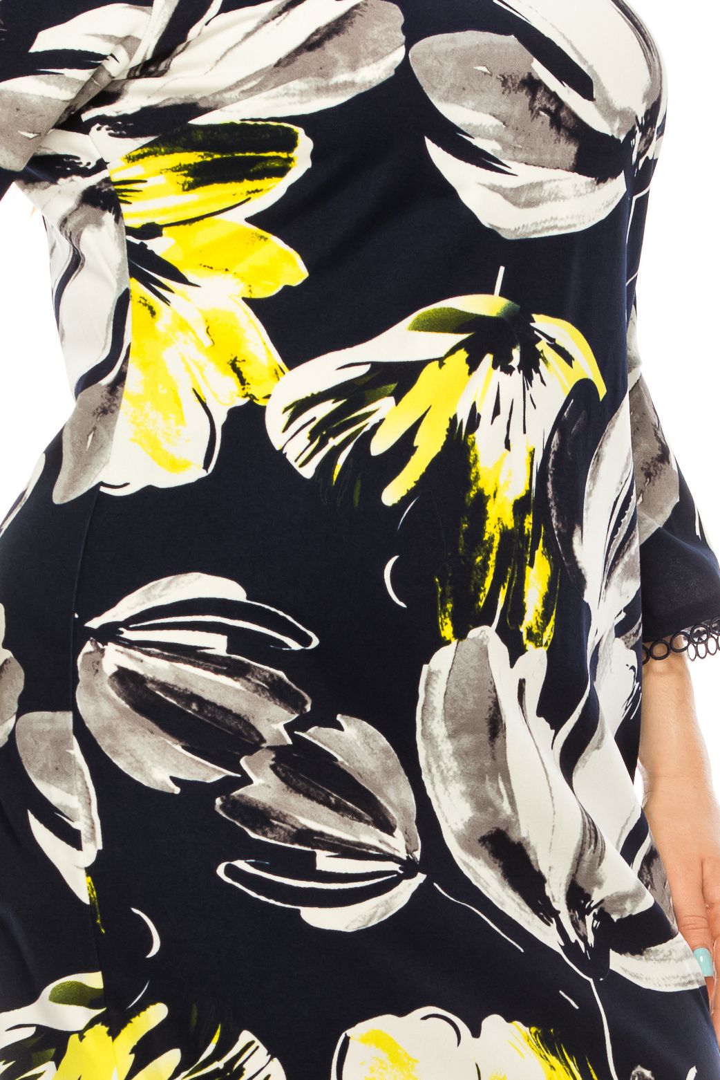ILE Clothing - SCP5901B Floral Printed Bateau Dress In Blue