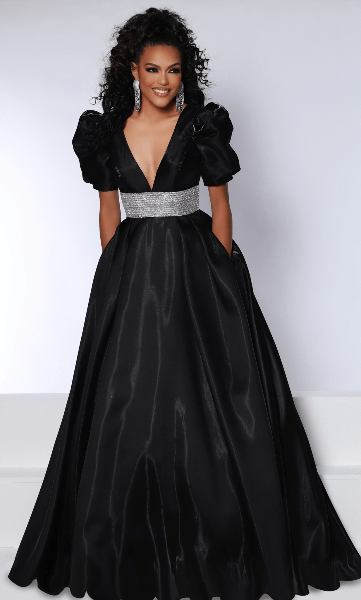 Johnathan Kayne 2692 - Pull Sleeve Ballgown Special Occasion Dress 00 / Black