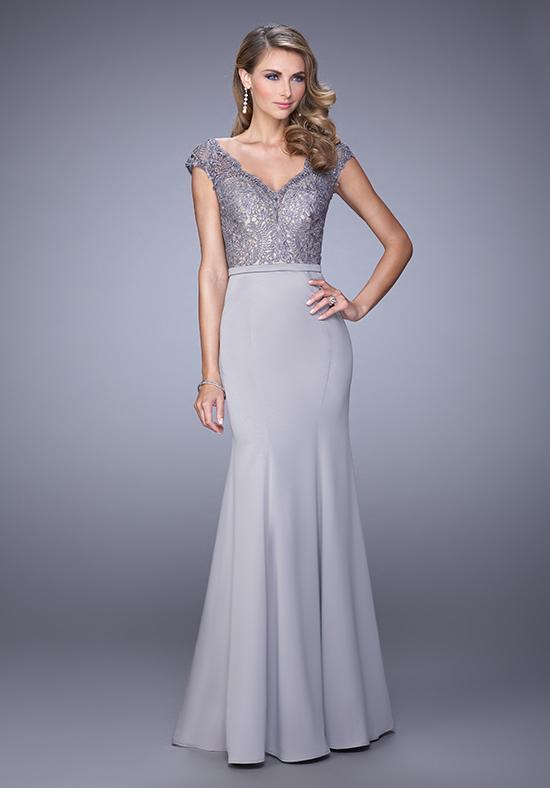 La Femme V-Neck Laced Cap Sleeves Trumpet Dress 21702SC - 1 pc Cocoa In Size 2 Available CCSALE