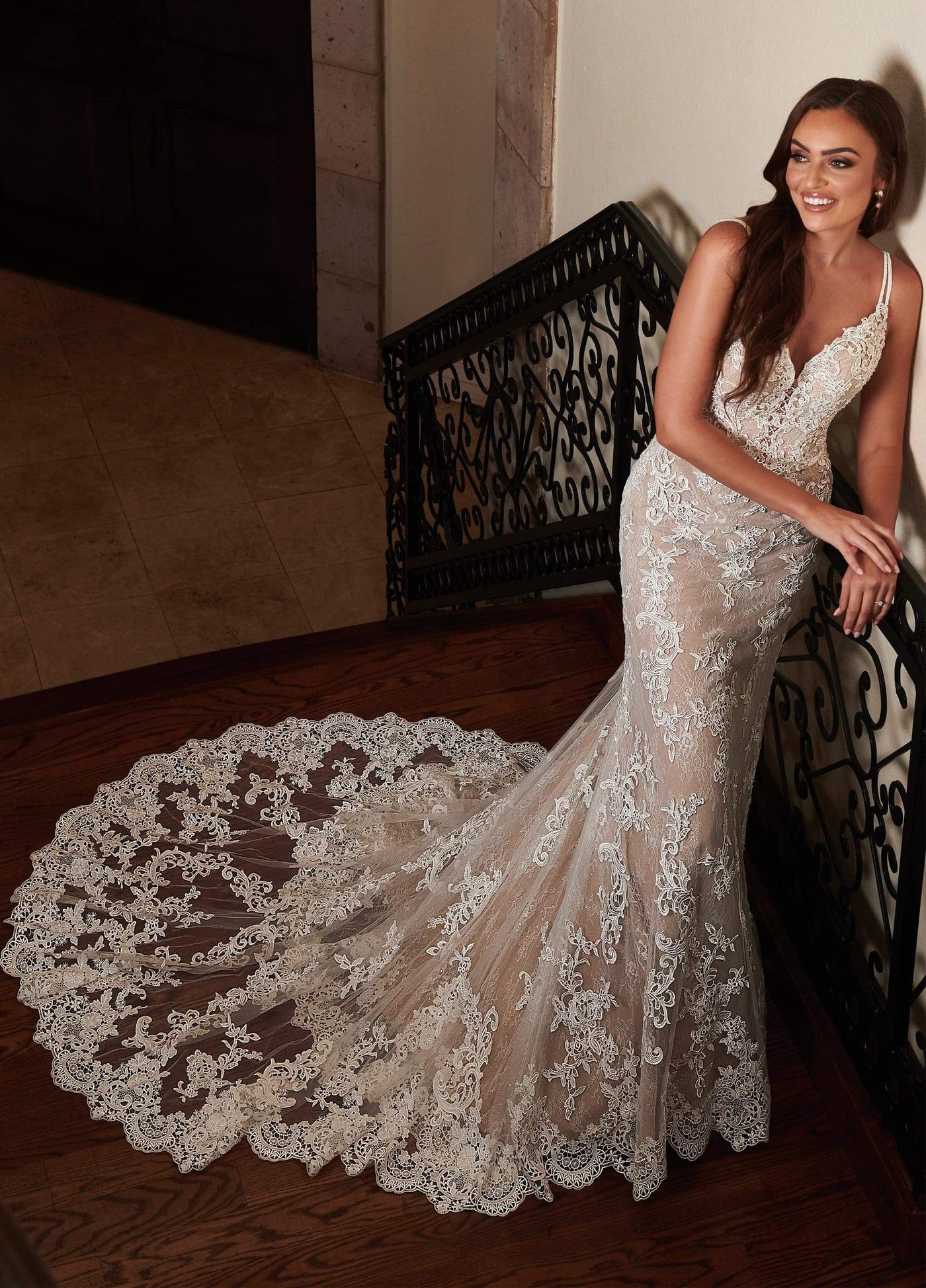 Lo'Adoro Bridal By Rachel Allan - M755 Plunging V Neck Lace Tule Gown Wedding Dresses