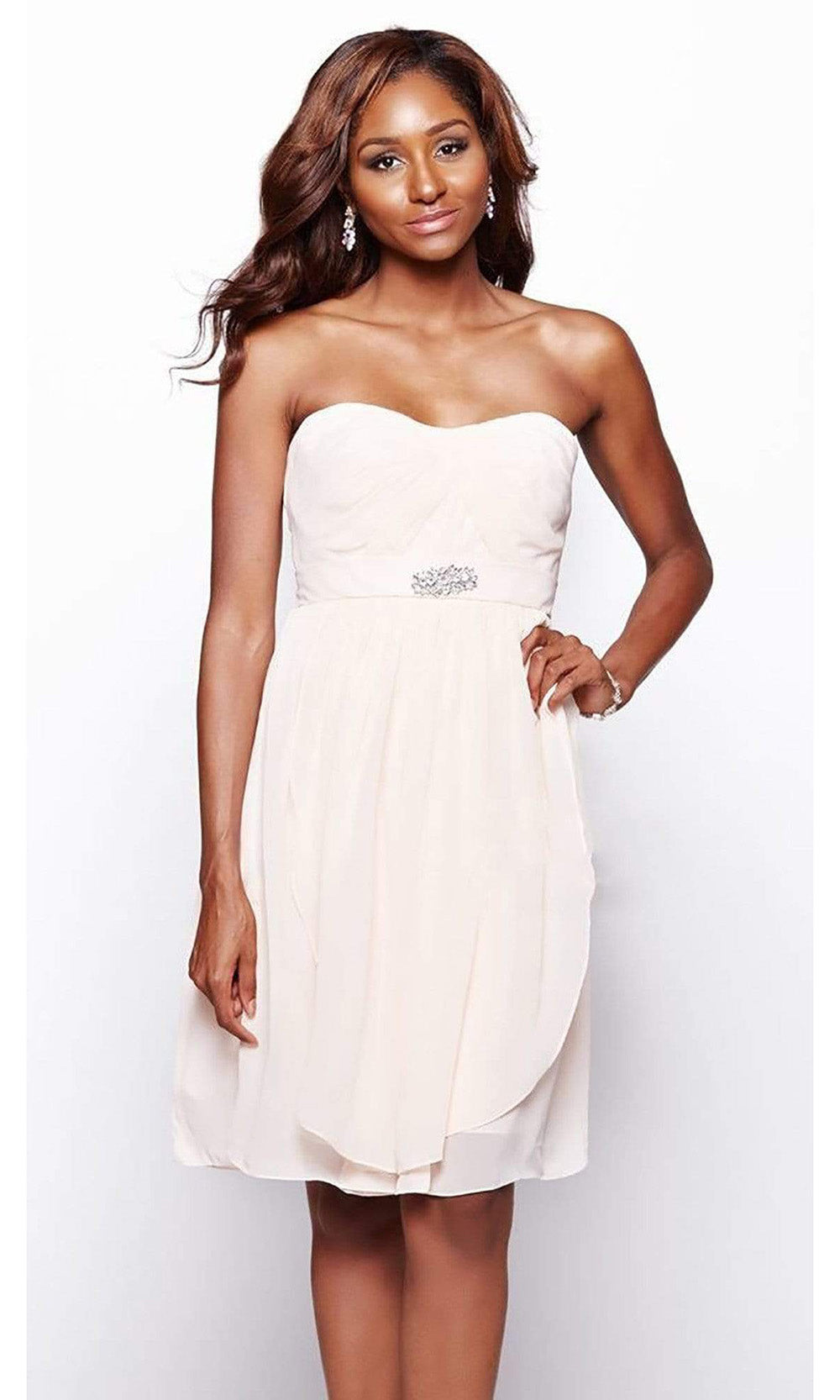 Milano Formals - E1573 Strapless Sweetheart Neckline Pleated Chiffon Cocktail Dress in White