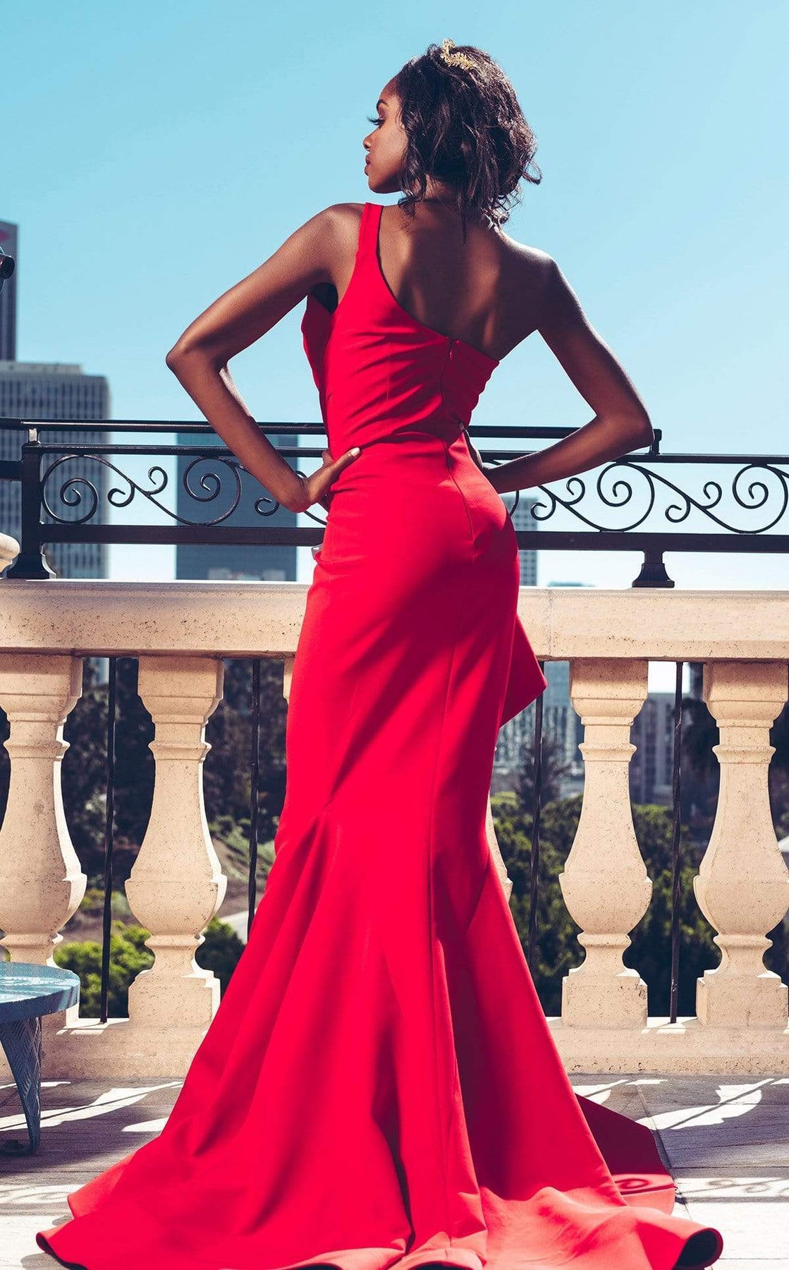 MNM COUTURE - 2425A One Shoulder Plunging V Neck Mermaid Gown In Red