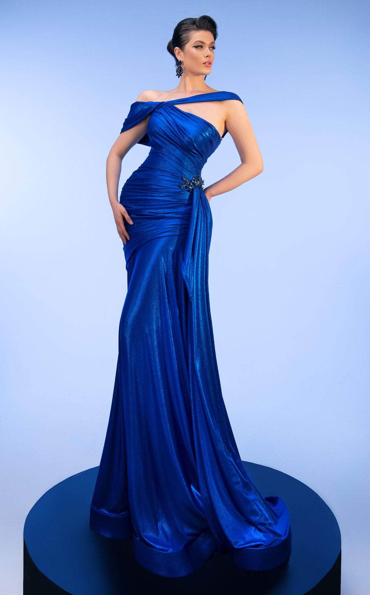 MNM COUTURE 2792 - One-Shoulder Gown