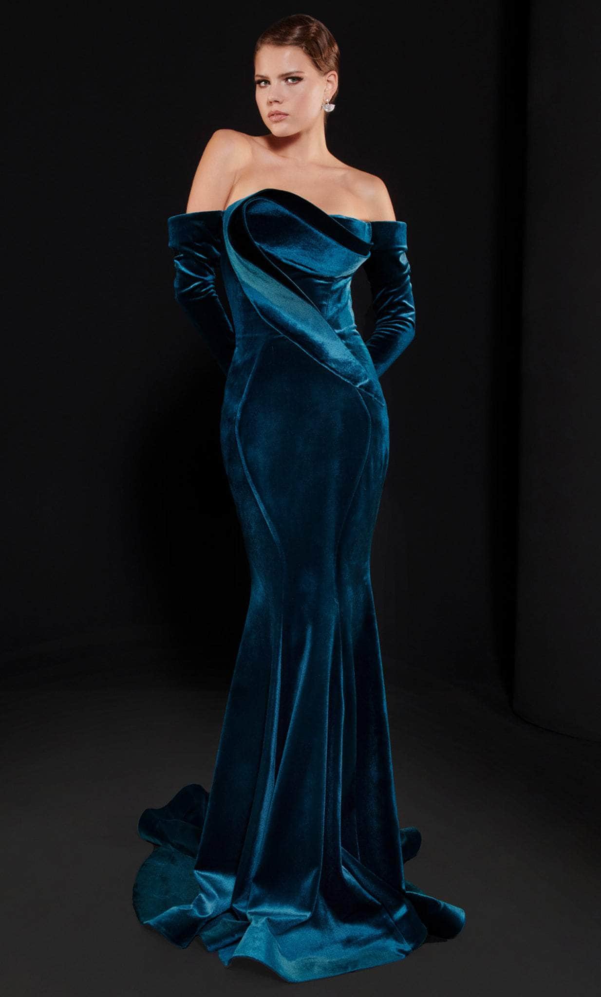MNM COUTURE N0522 - Long Sleeve Seamed Evening Gown Special Occasion Dress