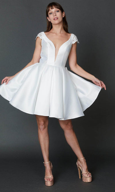 Nina Canacci 306 - Plunging Neck Cap Sleeve Cocktail Dress Special Occasion Dress