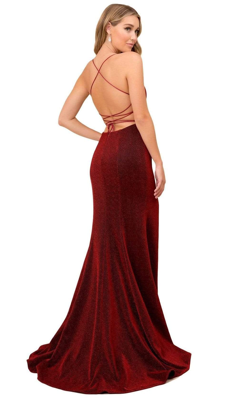 Nox Anabel - R358SC Scoop Neck Dress With Slit and Train In Red