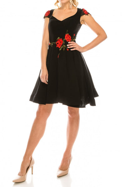 Odrella - 1006 Floral Embroidered V-Neck Short Dress In Black