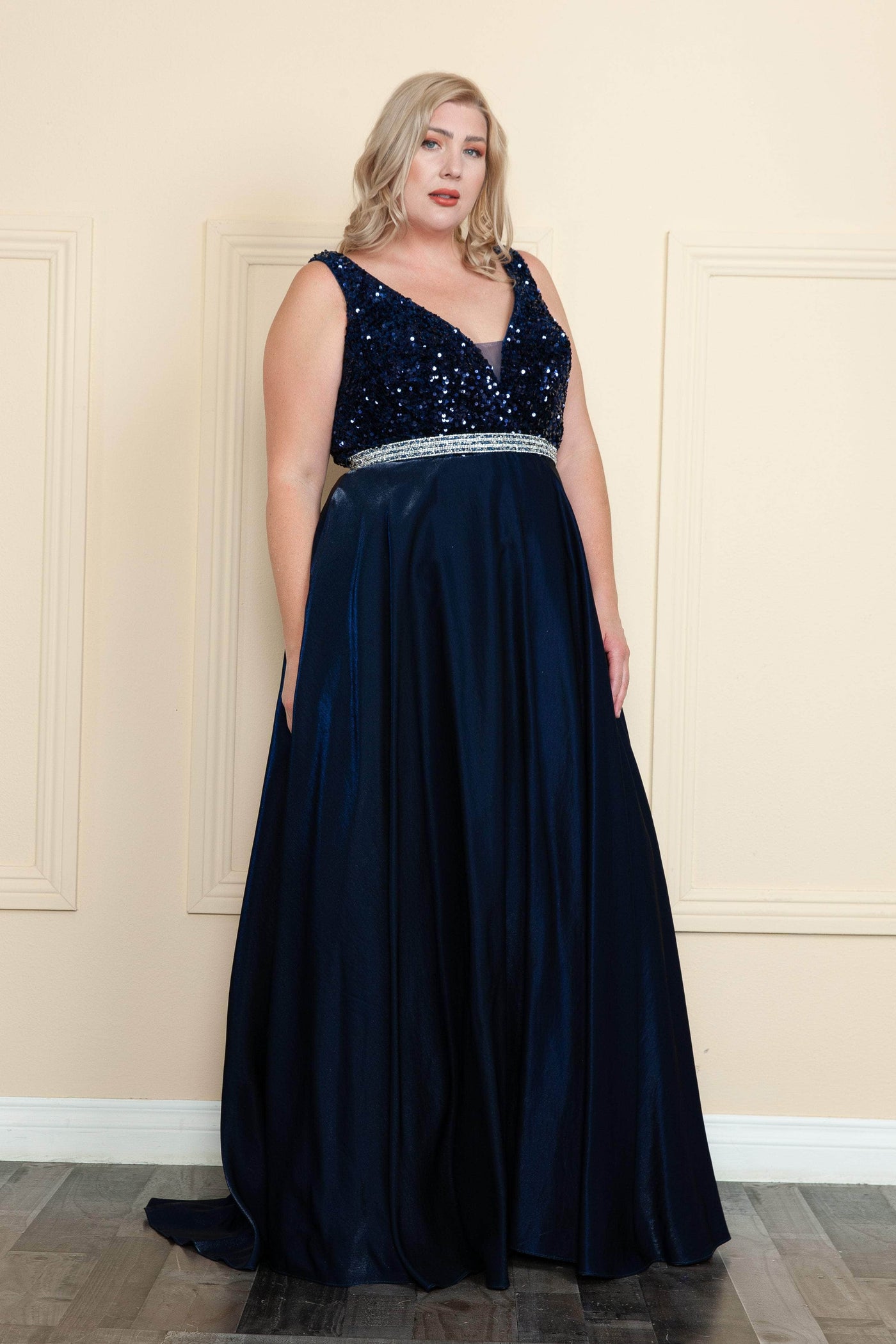 Poly USA W1006 - Sleeveless Dress