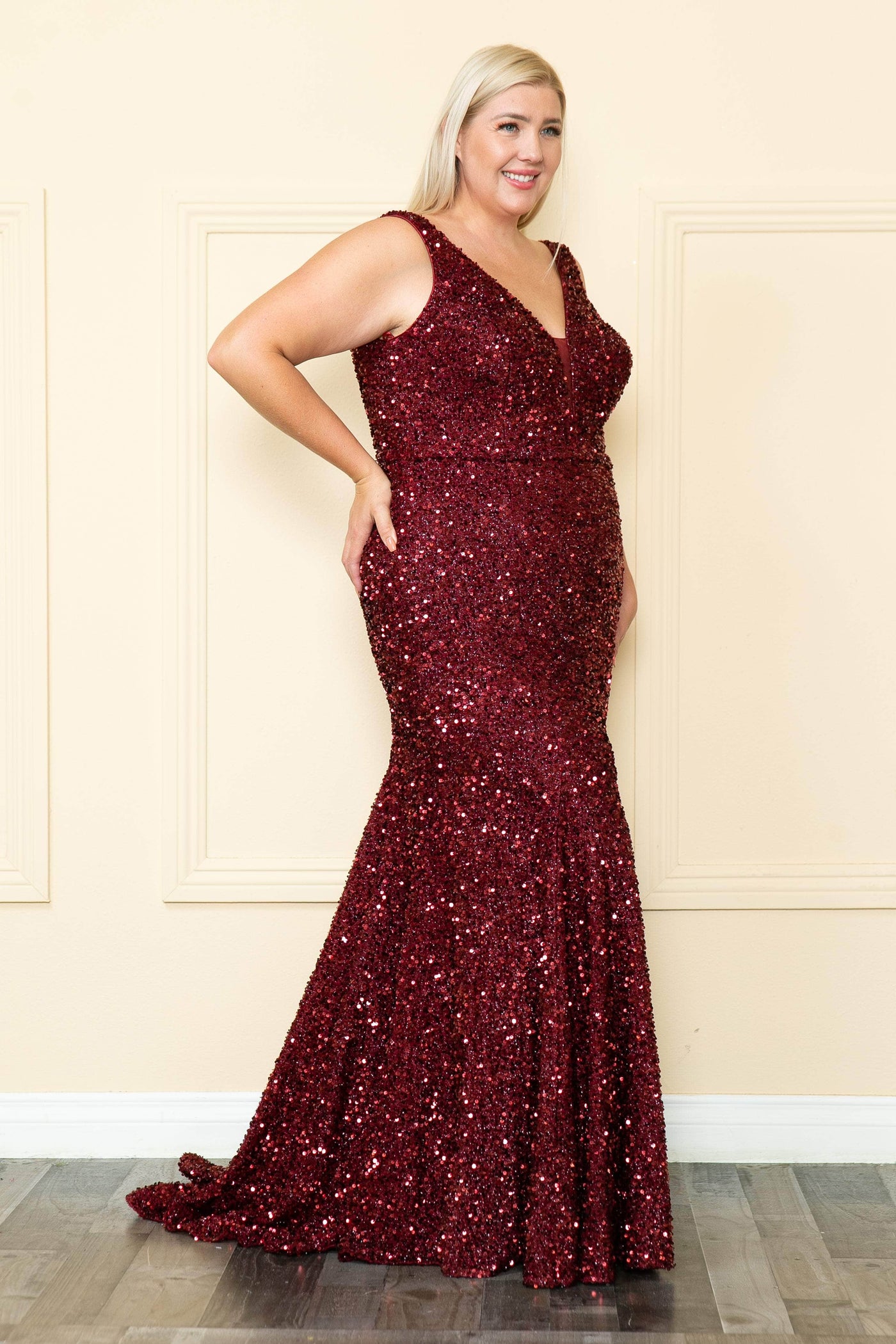 Poly USA W1122 - Sequin Trumpet Gown