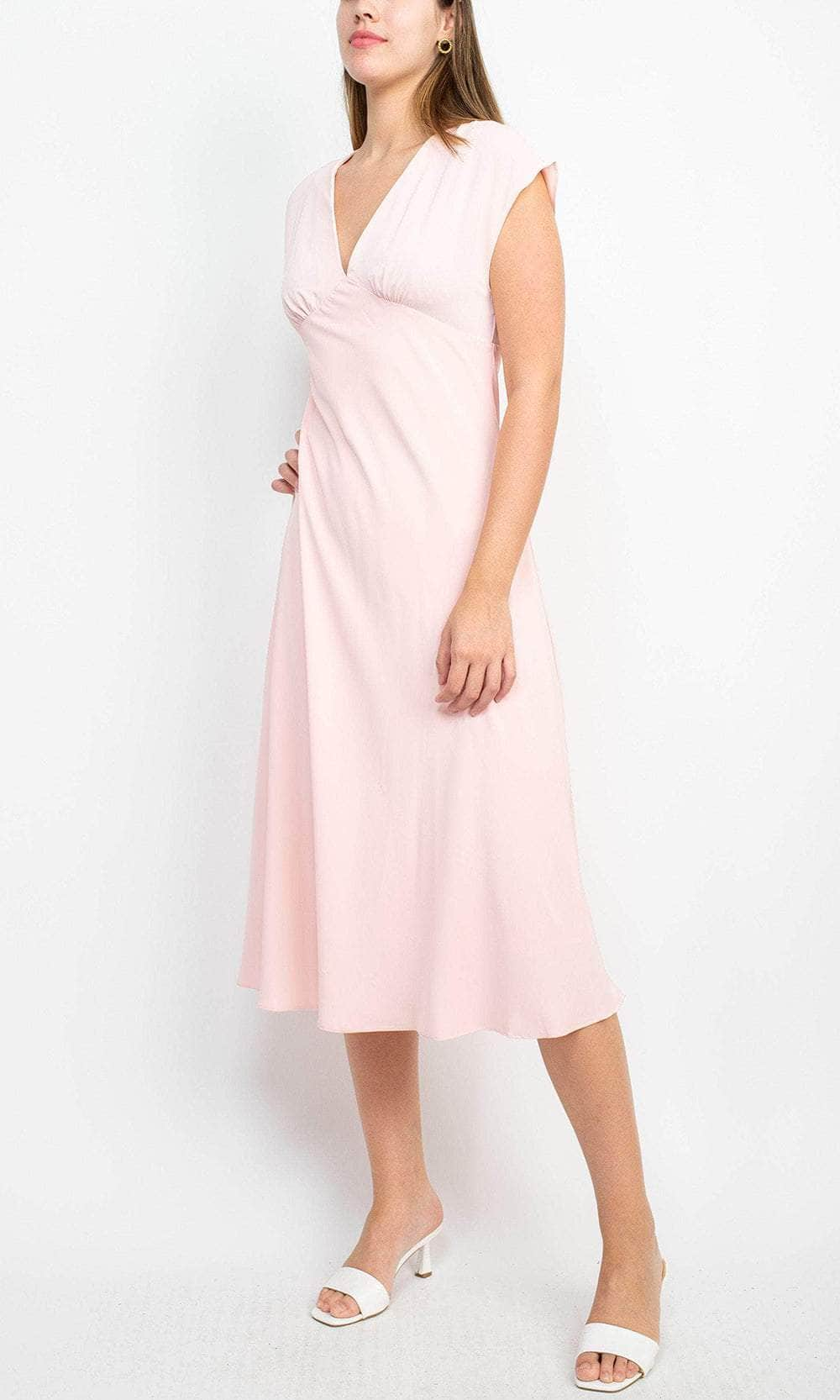 Sage Collective ST01W26 - V-Neck Sleeveless Dress Cocktail Dresses