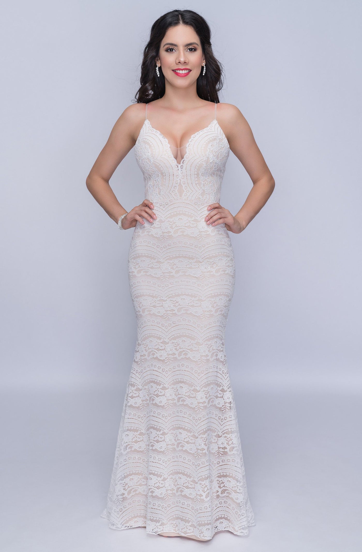 Nina Canacci - 4190 Plunging V Neck Lace Mermaid Dress In White And Nude