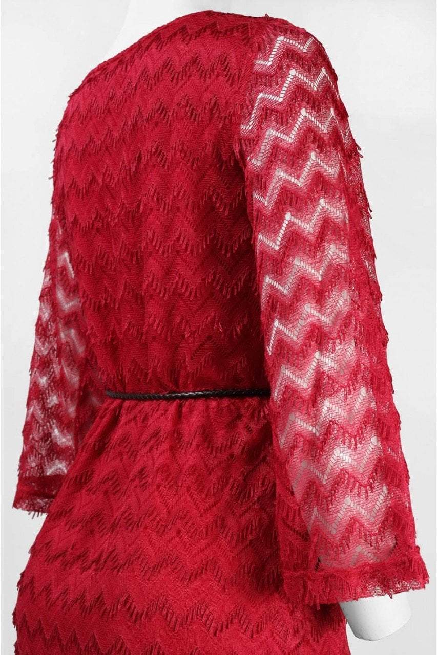 Sharagano - 4W4F164G5 Zigzag Textured Lace Sleeve Dress in Red