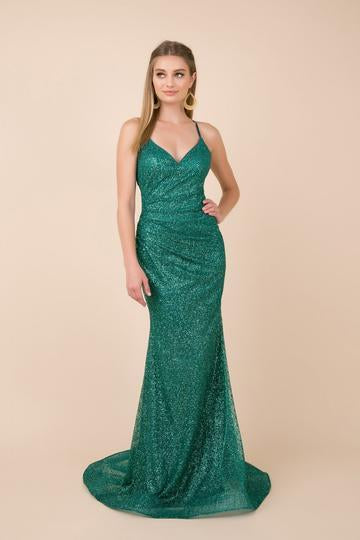 Nox Anabel - T290 Plunging V-neck Trumpet Dress With Sweep Train In Green