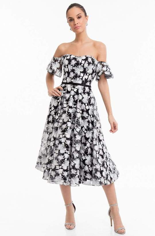Terani Couture - 1822C7056SC Daisy Printed B&W Off Shoulder Midi Dress In Black and White