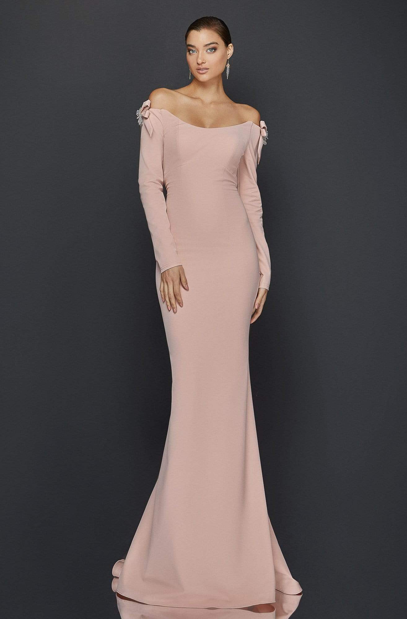 Terani Couture - 1921E0117 Scoop Neck Off Shoulder Sleeve Evening Gown Evening Dresses 00 / Blush